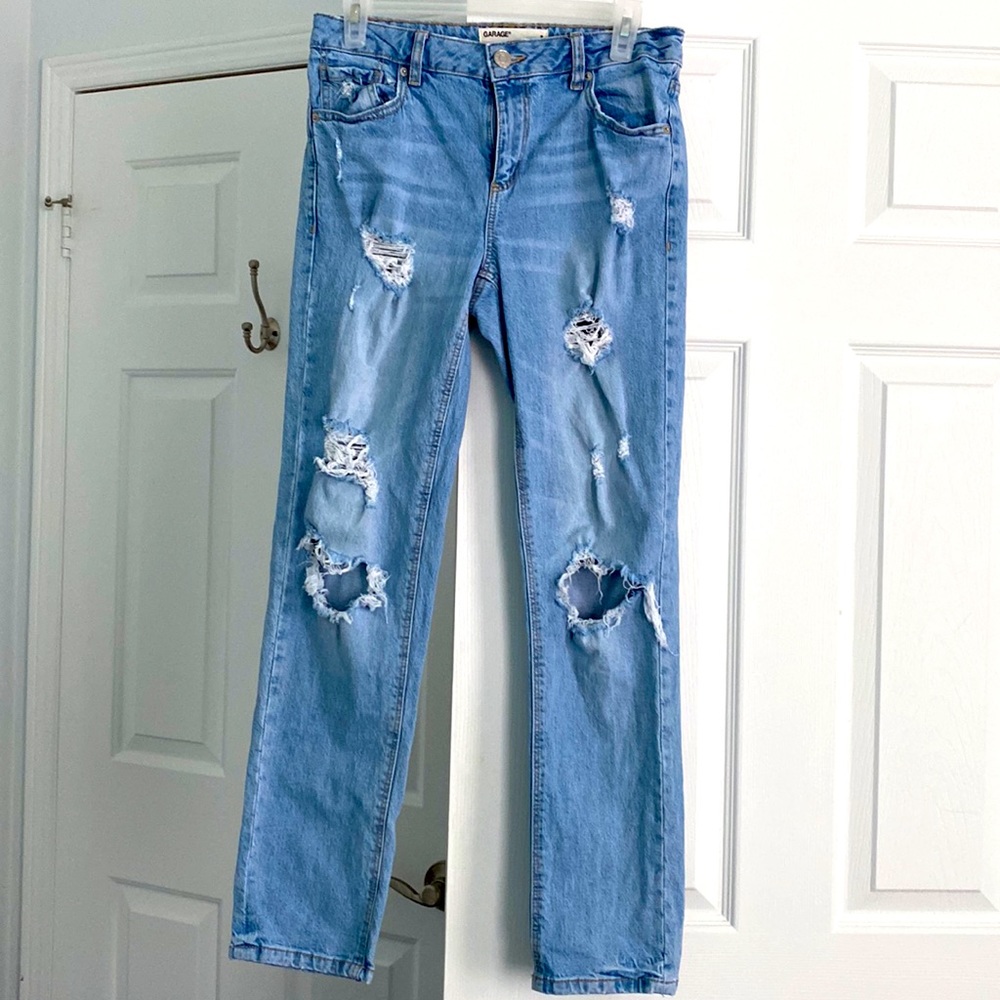Garage Boyfriend Ripped Jean
